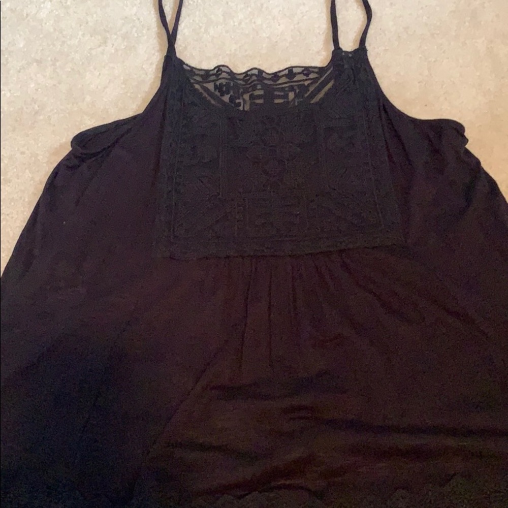 Maurice’s tank top